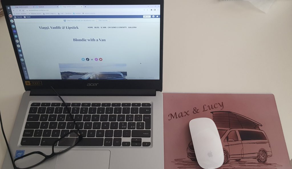 Il mio Chromebook ed il mio Magic mouse Apple