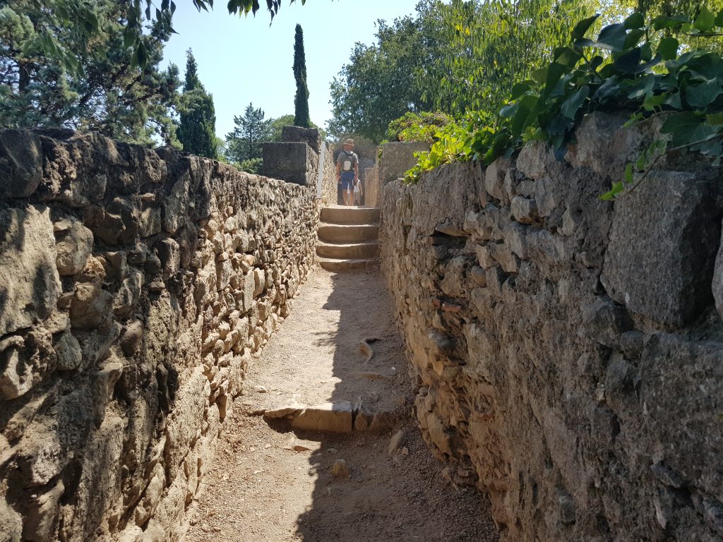 Percorso lungo le mura di Girona