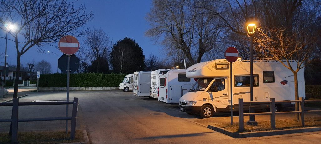 Area sosta camper gratuita a Valvasone
