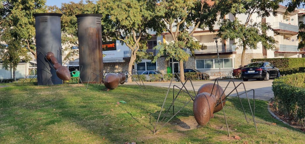 Monumento di formiche giganti a Platja d'Aro