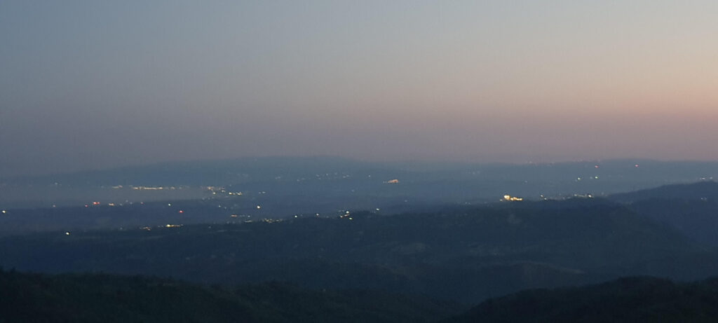 L'Istmo di Catanzaro di sera visto da Sersale