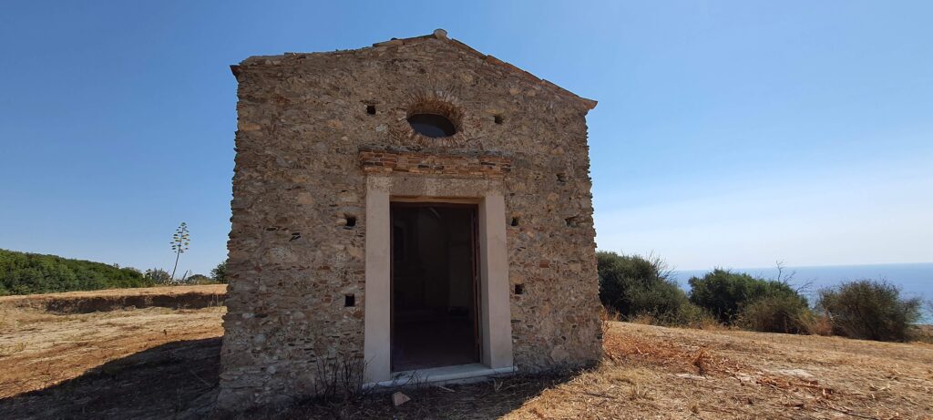 Chiesa di Santa Maria dei Cristiani vicino al castello di San Fili