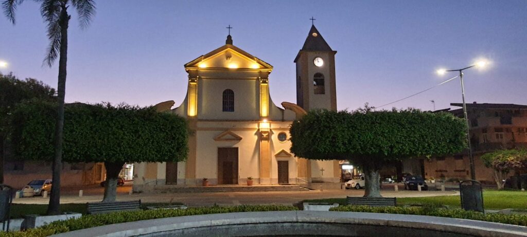 Chiesa Santa Maria del Pozzo in Piazza della Concordia a Ardore Marina