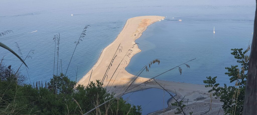 Scorcio dei Laghetti di Marinello a Tindari, Messina
