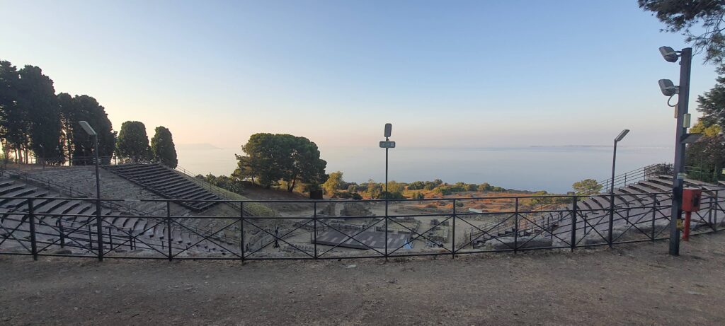 Resti del Teatro Greco a Tindari, In provincia di Patti, in Sicilia