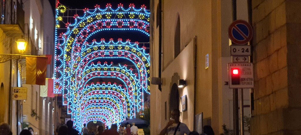 Scorcio del centro di Castelbuono, in Sicilia.