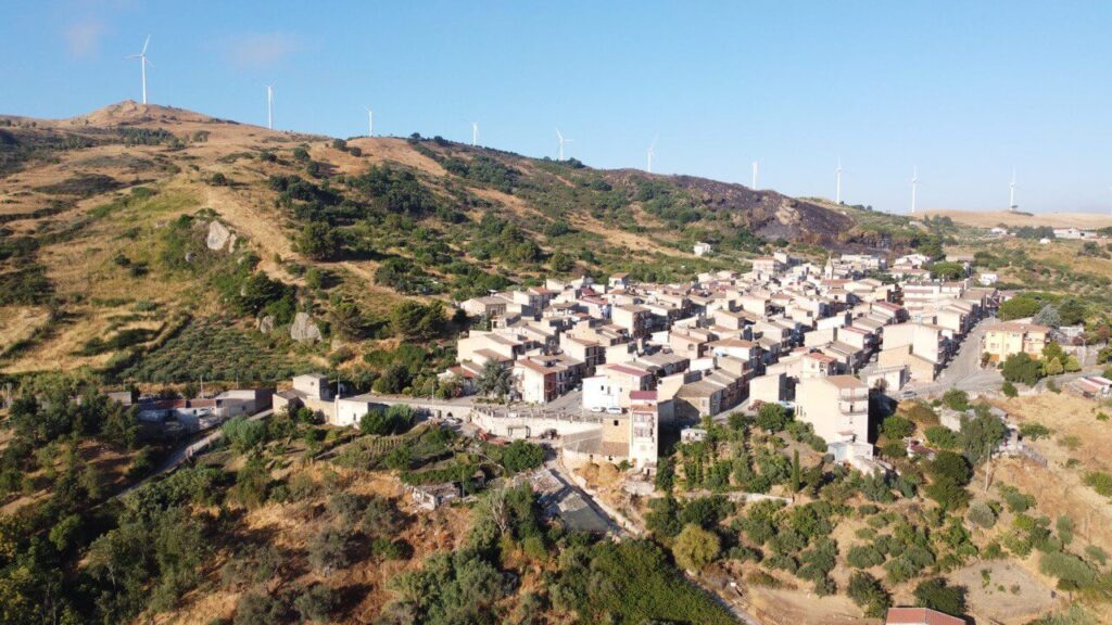 Campofelice di Fitalia visto dal drone