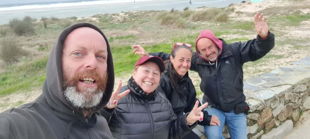 Io, Max Franca e Davide sul lungomare di Tarifa, in Spagna.