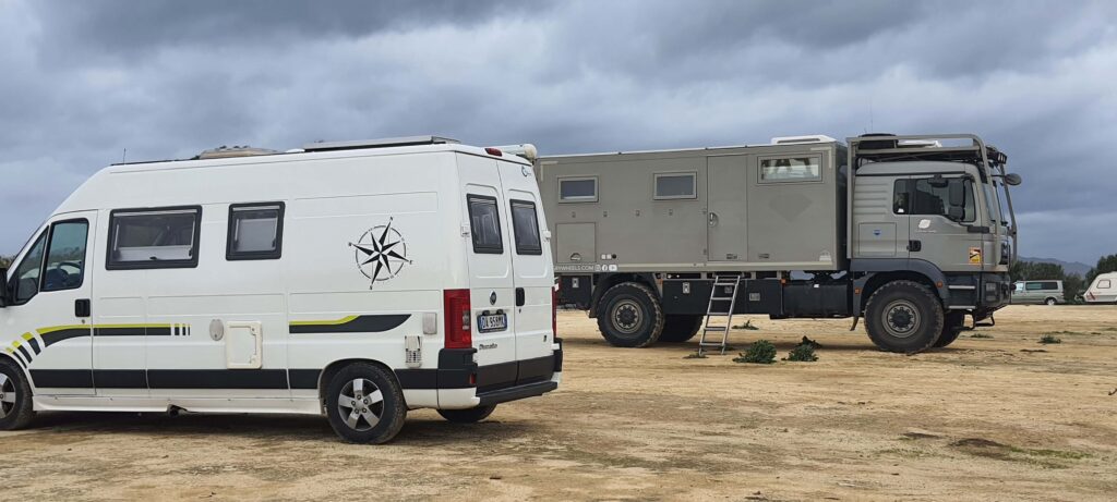 Mulon e Hungry Weels a Tarifa, in Spagna.