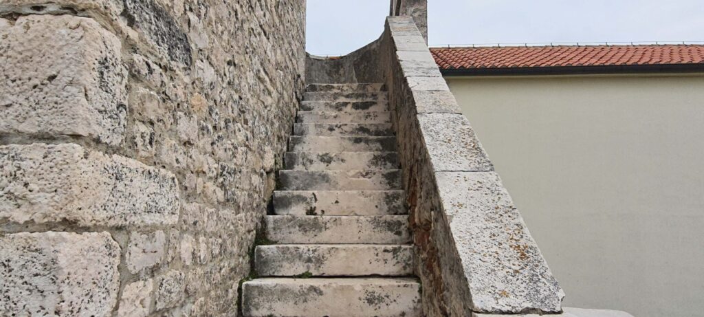 Scala del campanile della Chiesa di Sant'Anselmo