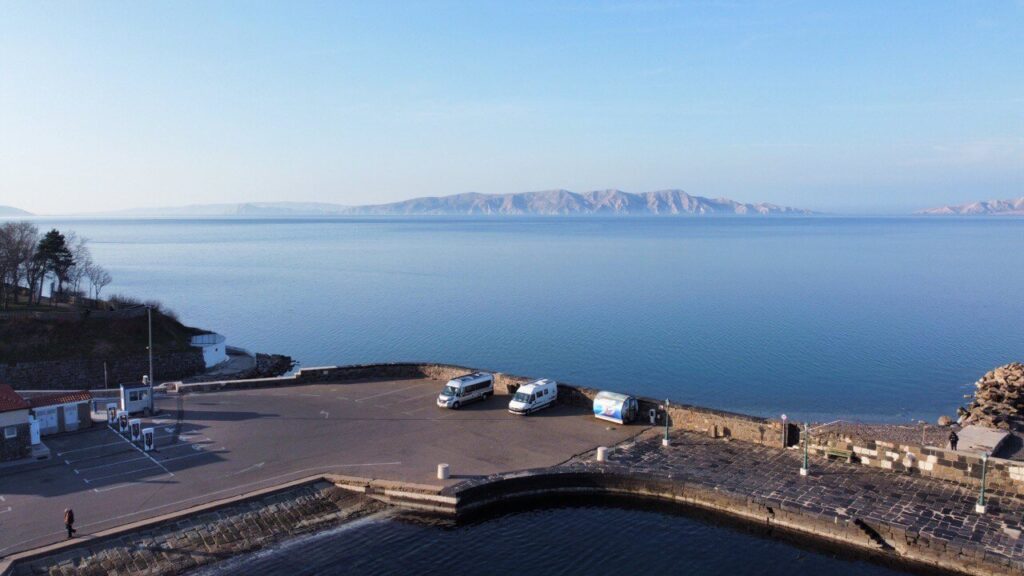 Il parcheggio visto dal drone